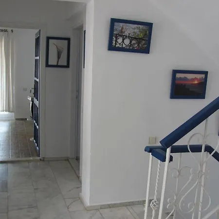 Moonlight Guest house *
